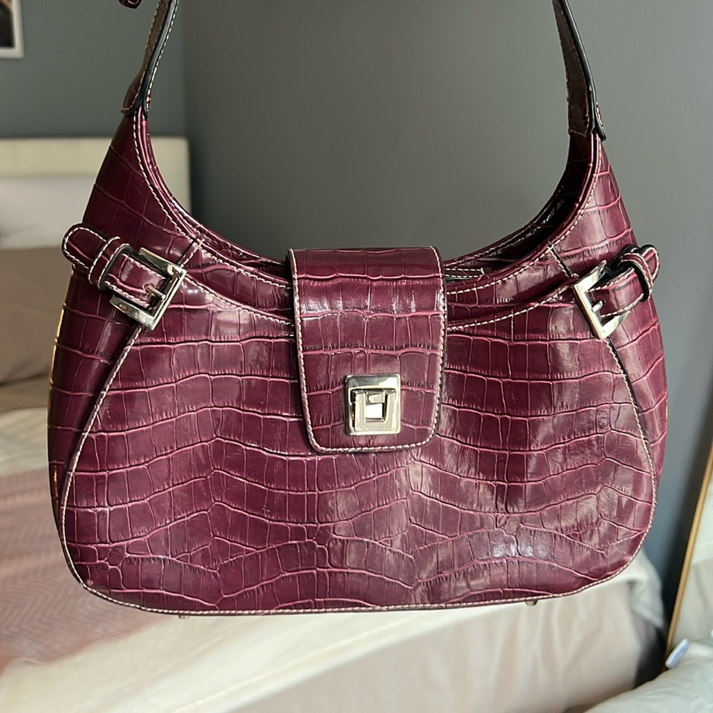 Apt 9 shoulder bag